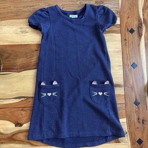 Girls dress with functional cat pockets